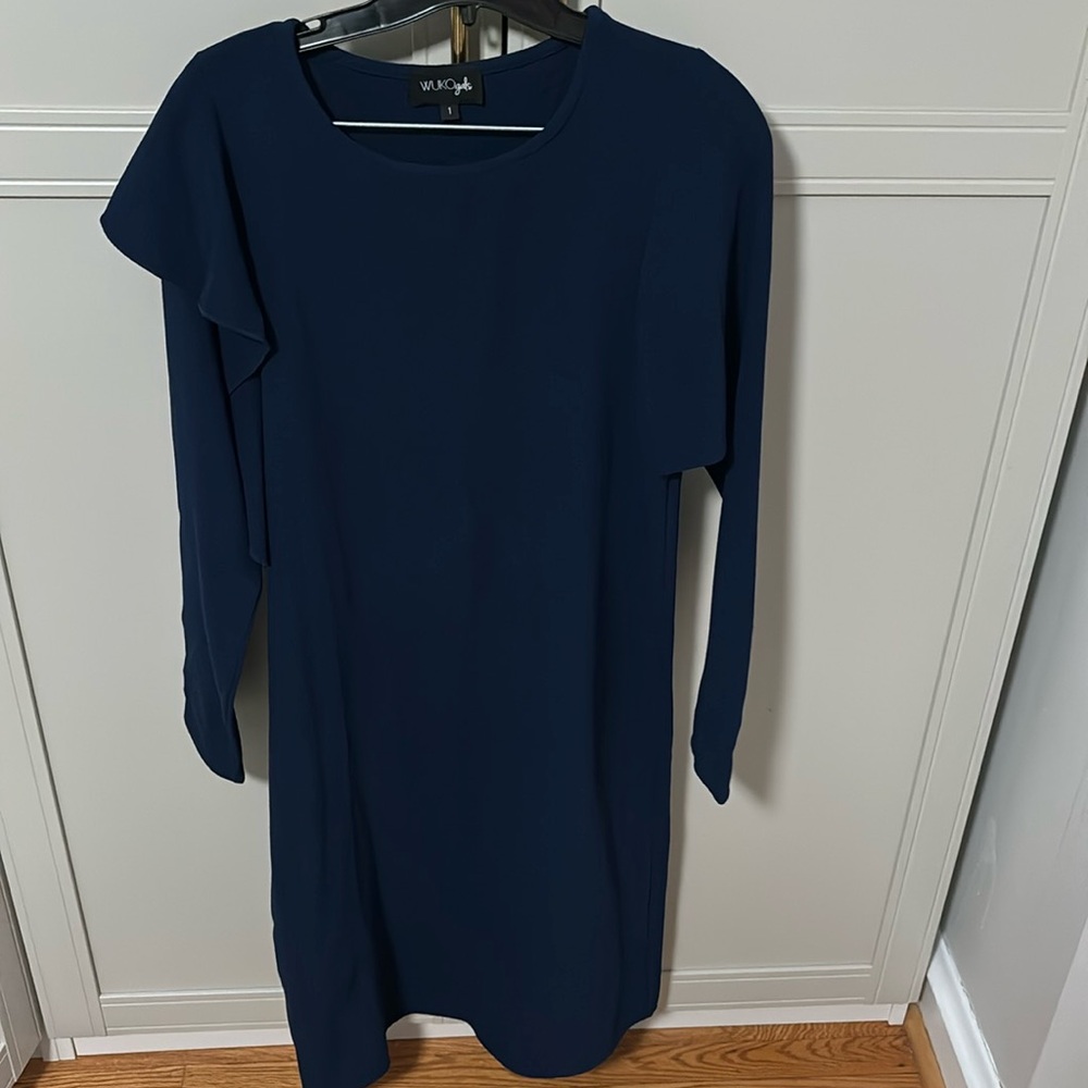 Wukogals dress with shoulder detail